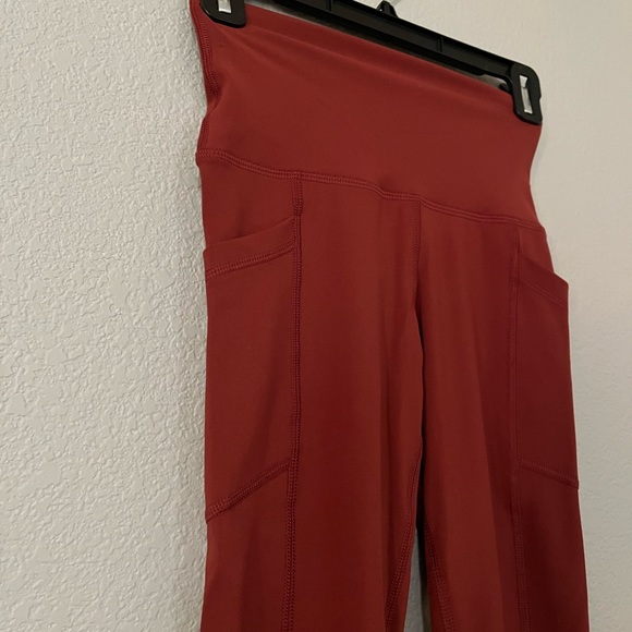 Yogalicious Leggings - Picture 2 of 5